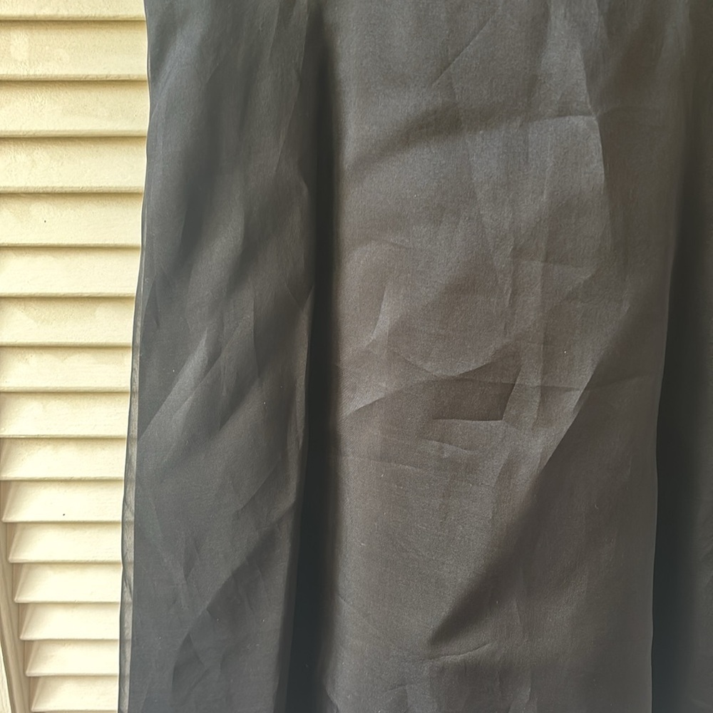 Anne Taylor black 100% silk dress 
Size 4P - Picture 3 of 7